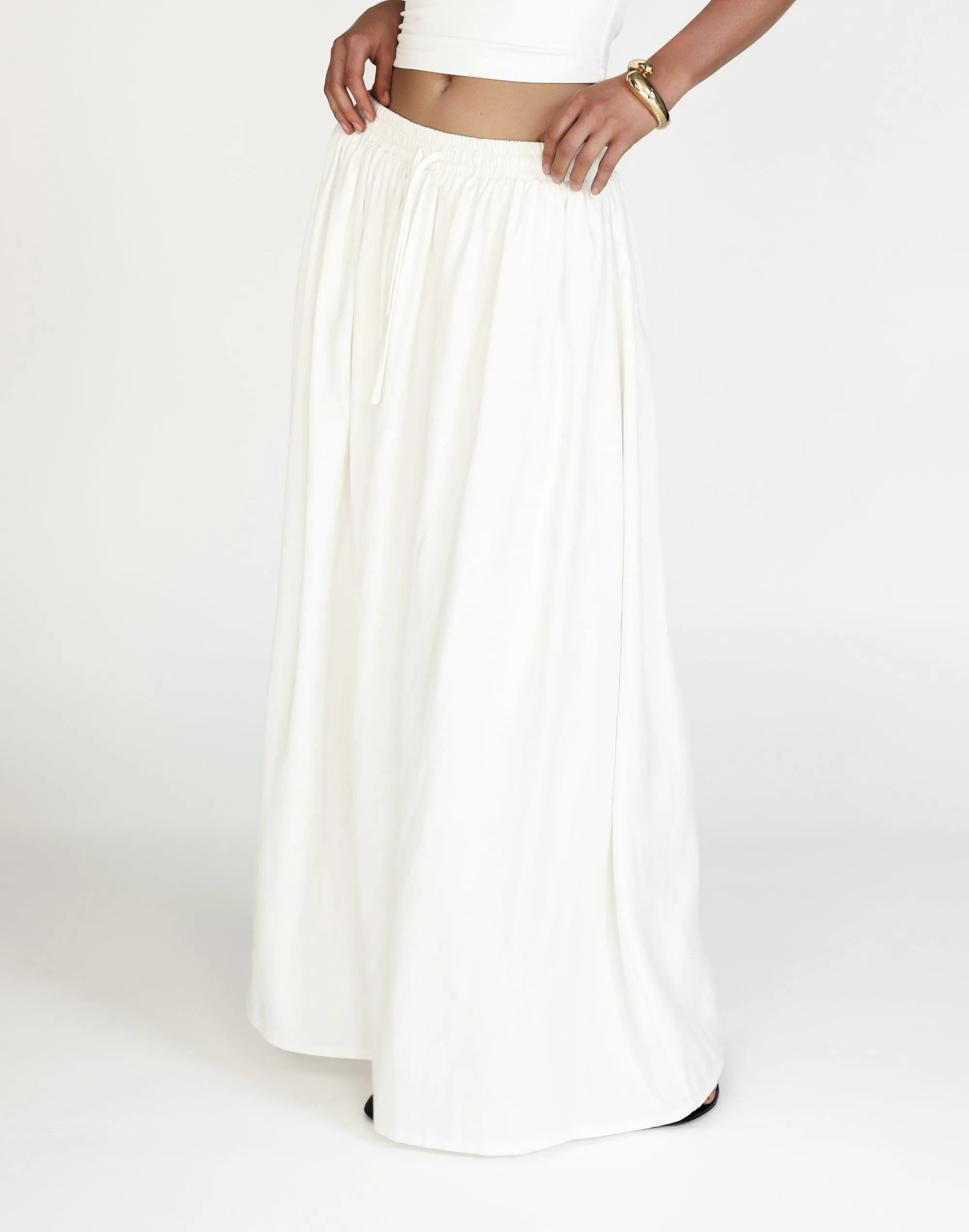 Aviana Maxi Skirt (White)