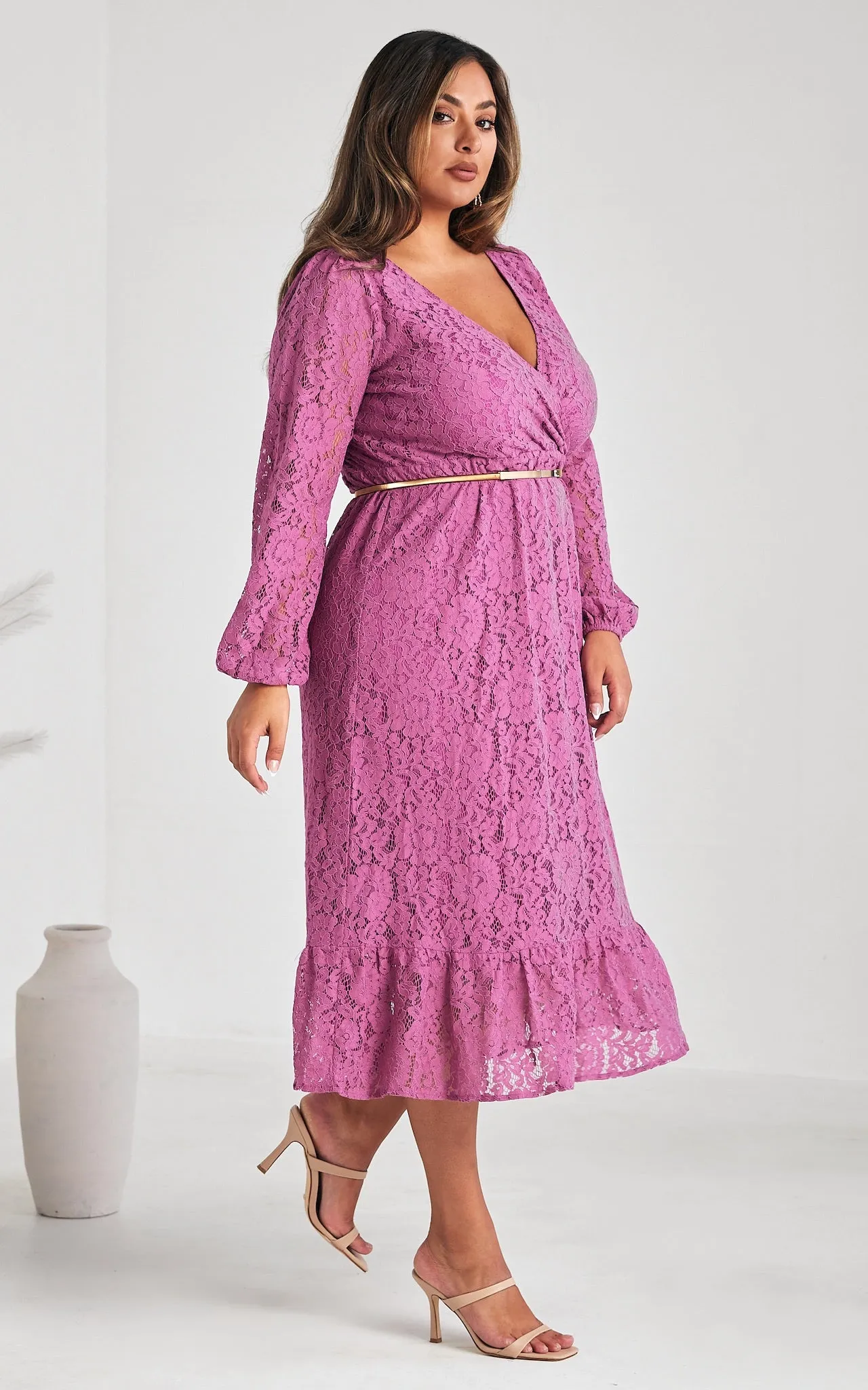 Camellia Lace Maxi Dress - Magenta