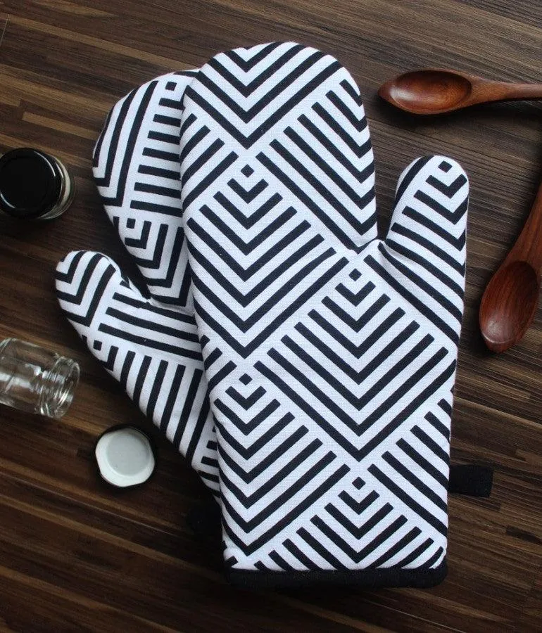 Cotton Diamond Check Oven Gloves Pack Of 2