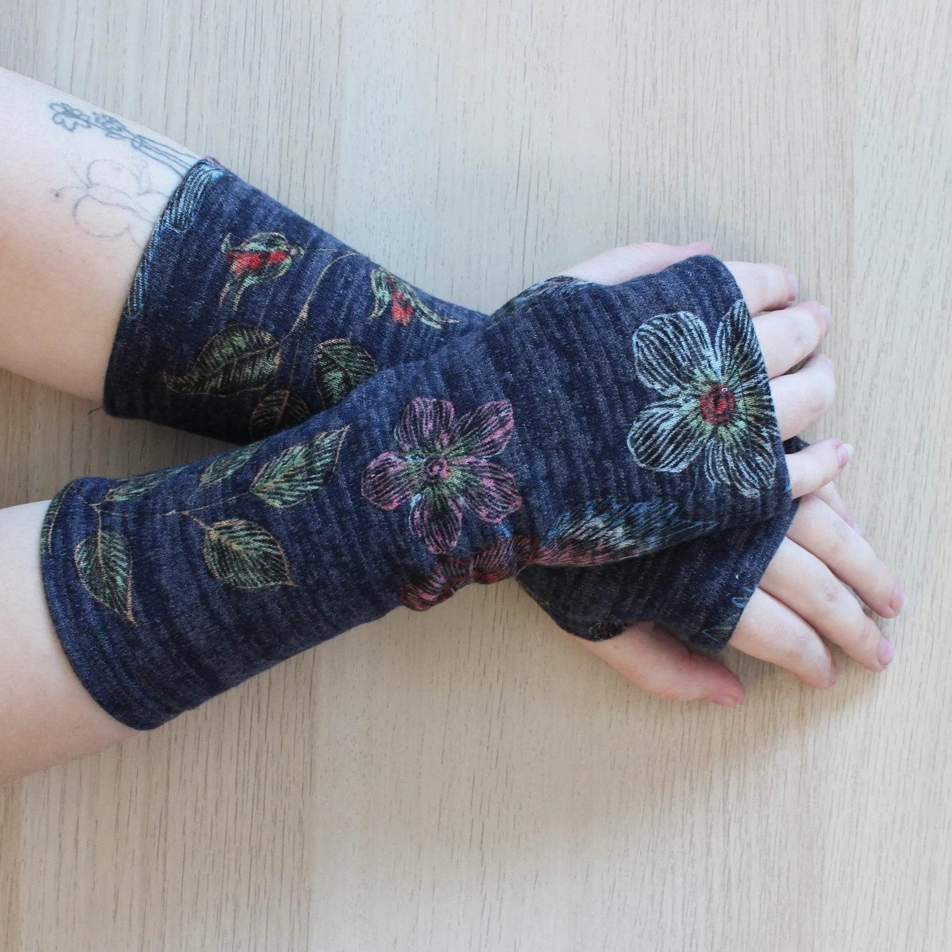 Heather Printed Jersey Fingerless Gloves