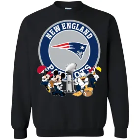 Nfl – New England Patriots Super Bowl 2019 Mickey Mouse Minnie Mouse Donald Duck Daisy Duck Football Crewneck Pullover Sweatshirt