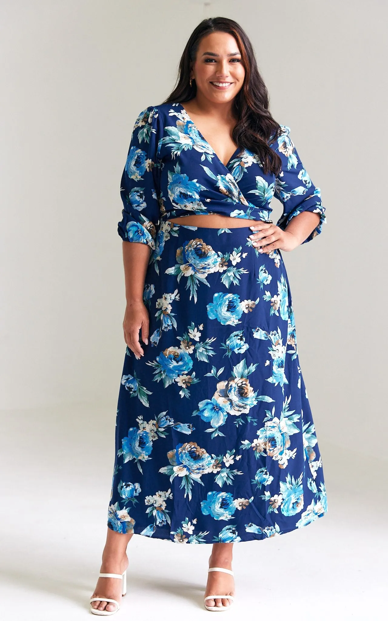 Roza Long Sleeve Maxi Dress - Navy Blue Floral