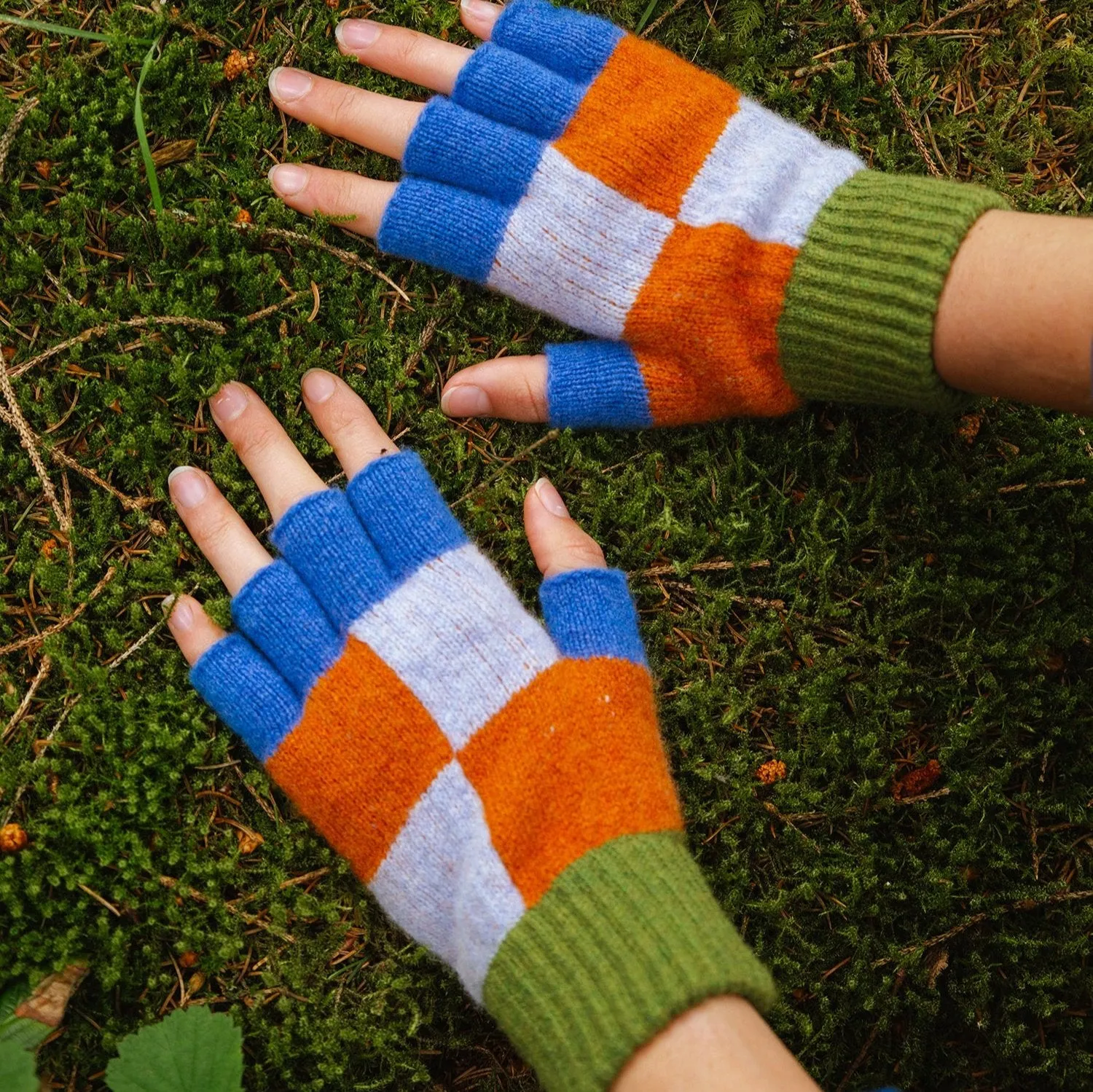 Wychwood Fingerless Gloves - Lavender